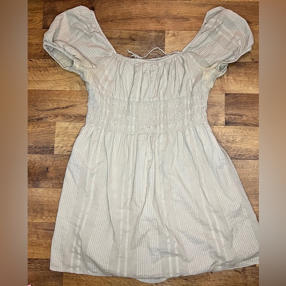 Sunday Best Kay Dress - Picture 2 of 3